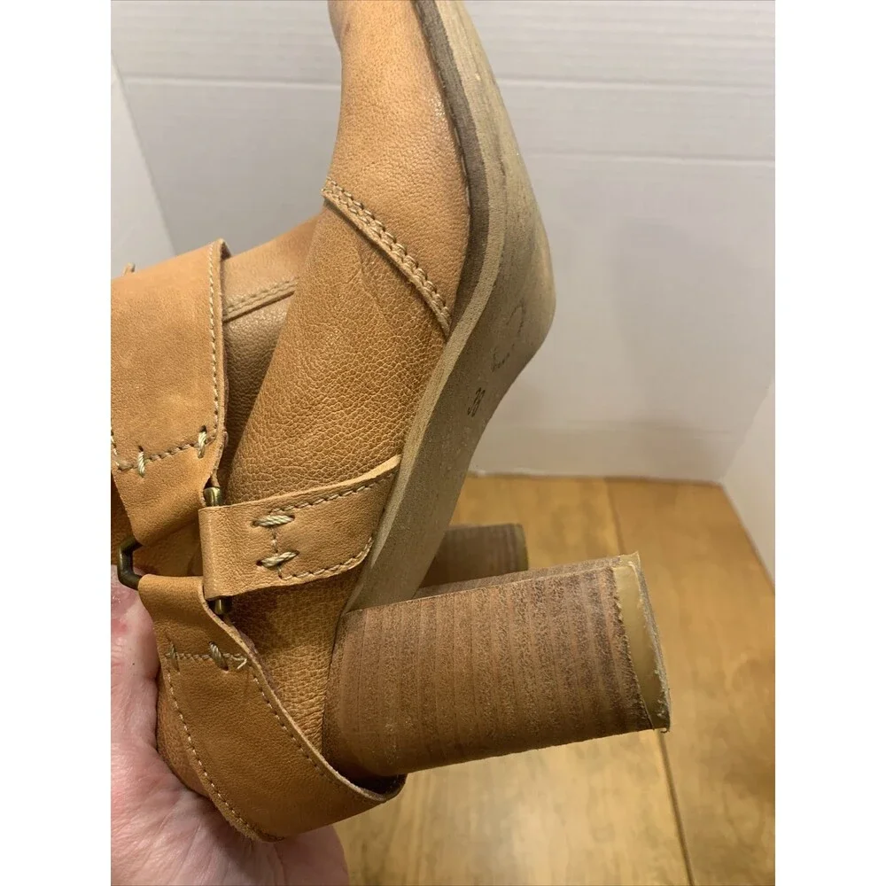 Sundance Boots Womens 7.5 US 38 EU Tan Harness Ankle Bootie Leather Stacked Heel